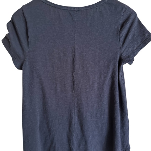 Navy Blue T-shirt with a Tucan S - Picture 3 of 9